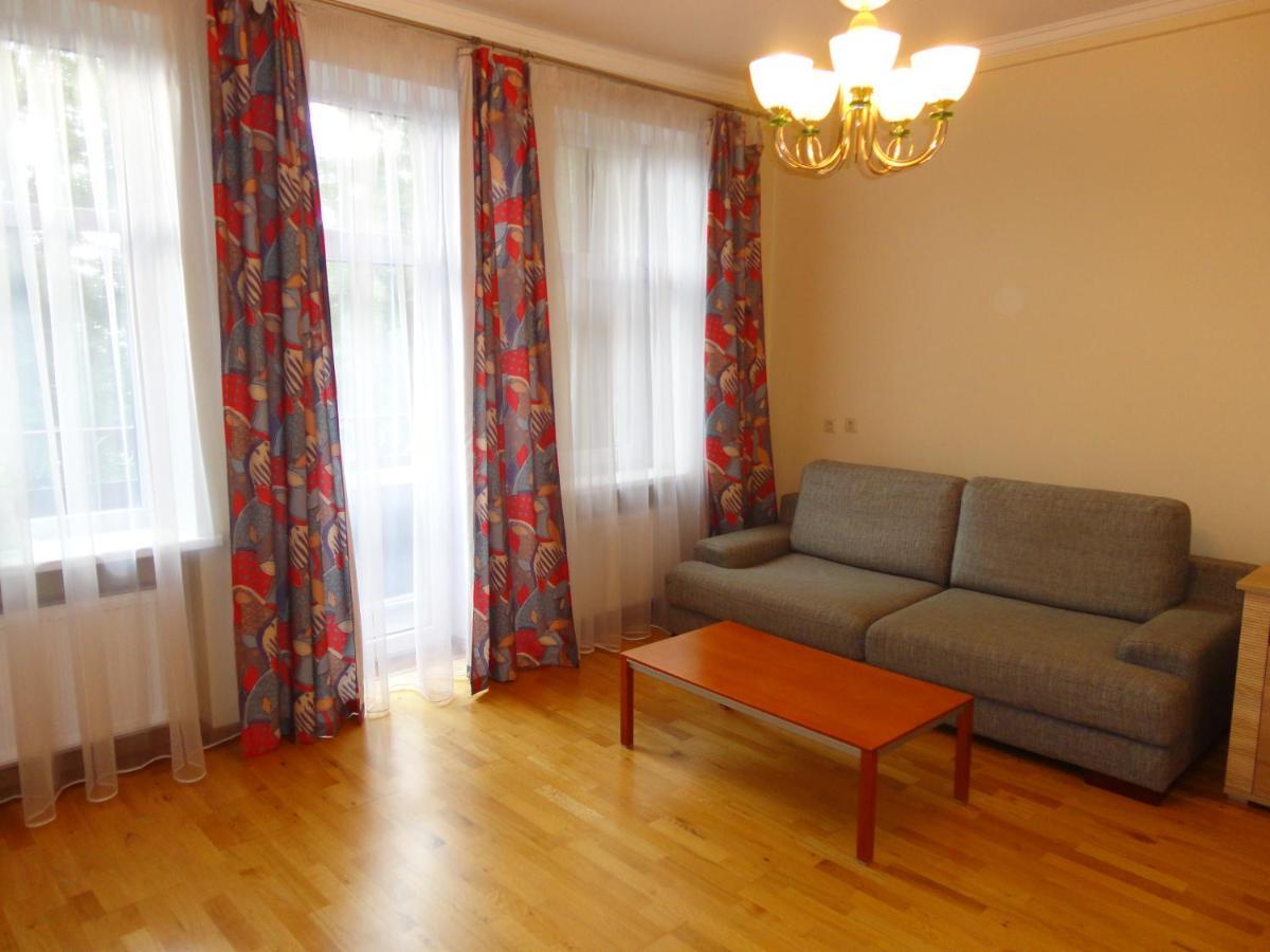 Central Apartment Riepnieku Street Riga Bagian luar foto